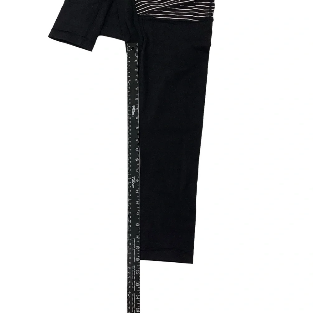 Lululemon Wunder Under Crop Leggings Sz 4 21” Reversible Black Striped - Picture 5 of 11